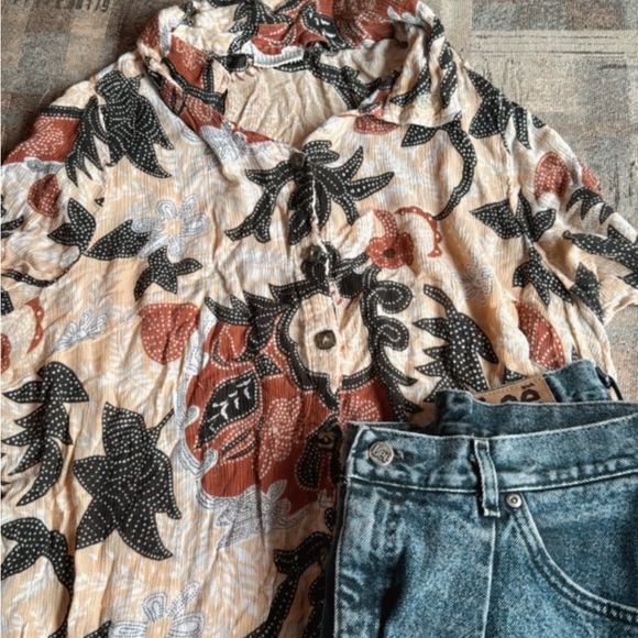 White Stag Floral Print Blouse - Black, Brown, and Cream - Picture 1 of 2